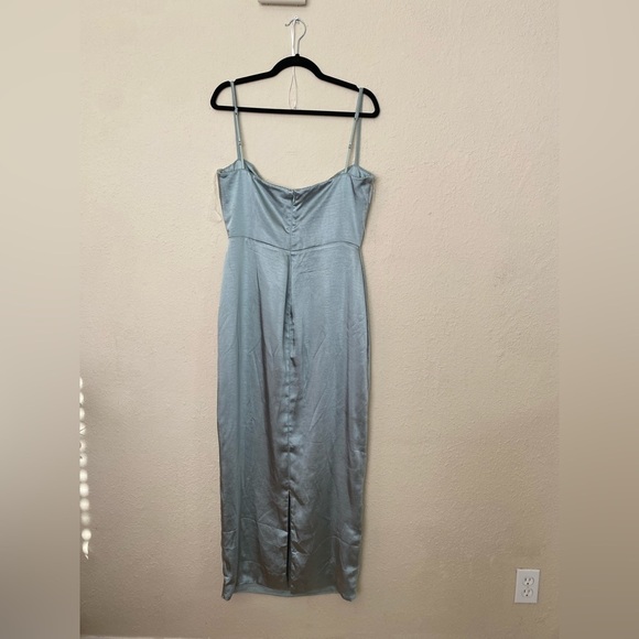 HOUSE OF CB‎ 'Costanza' Light Jade Maxi Dress blue NWOT size L - Picture 10 of 17